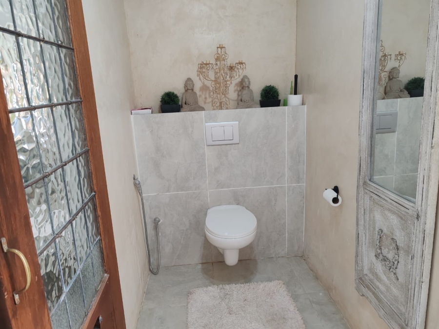 4 Bedroom Property for Sale in Kleinmond Western Cape